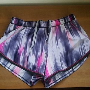 Unicorn! LULULEMON shorts 4
